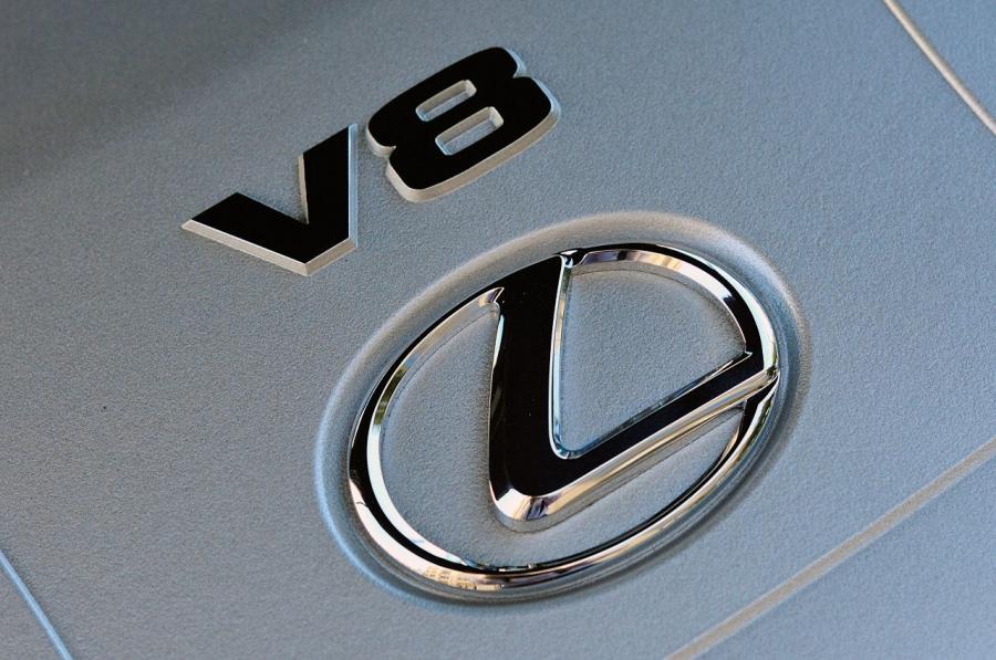  Lexus LS460 2013 года  (фото 40 из 111)